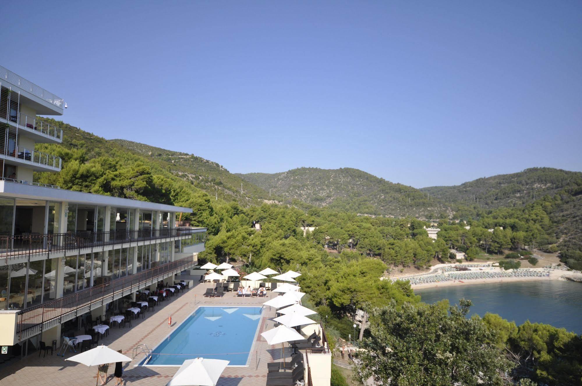 Pugnochiuso Resort - Hotel Del Faro Экстерьер фото