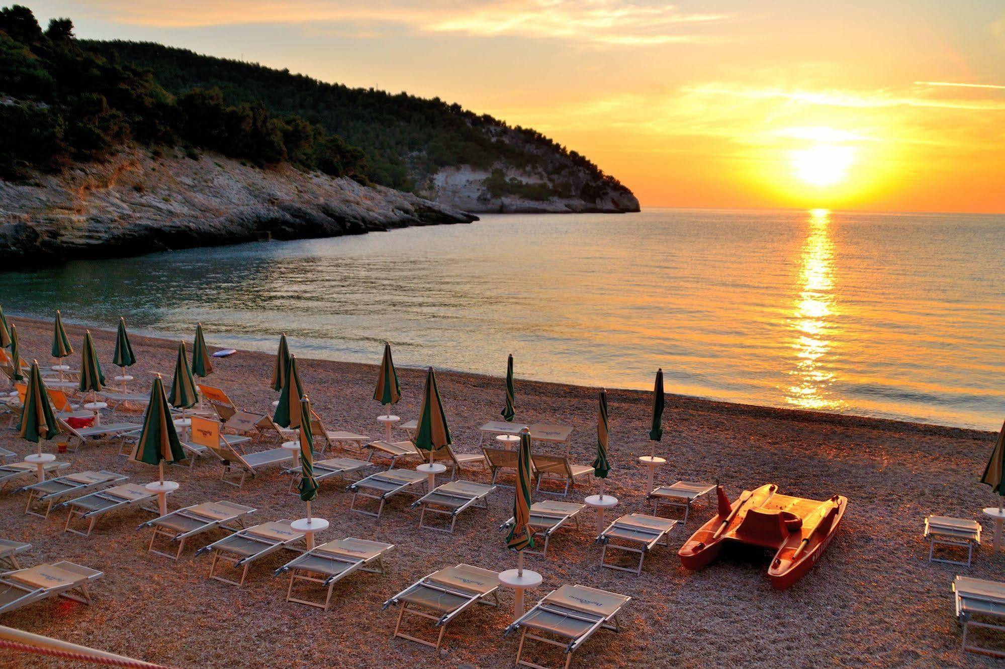Pugnochiuso Resort - Hotel Del Faro Экстерьер фото