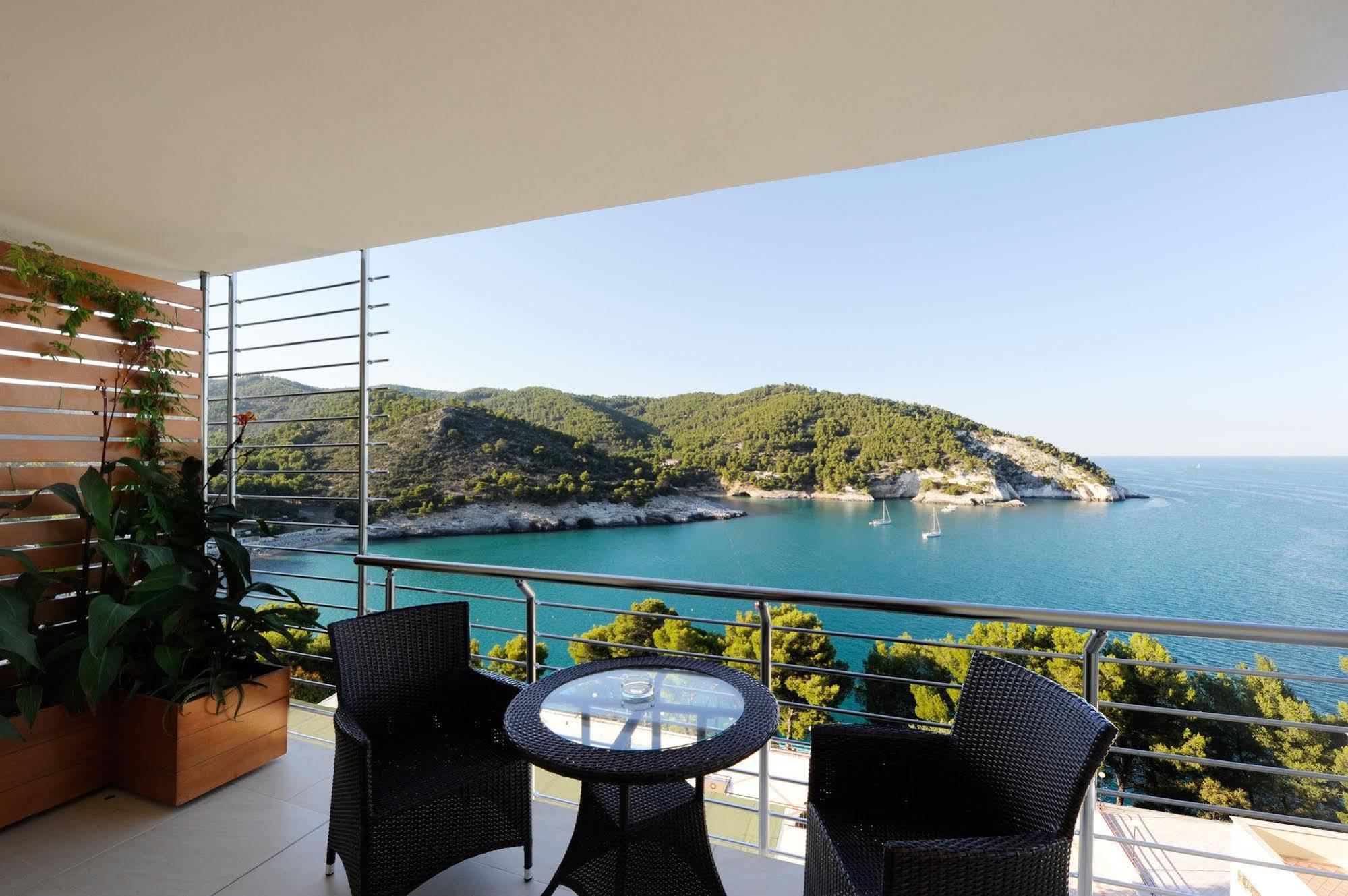 Pugnochiuso Resort - Hotel Del Faro Экстерьер фото