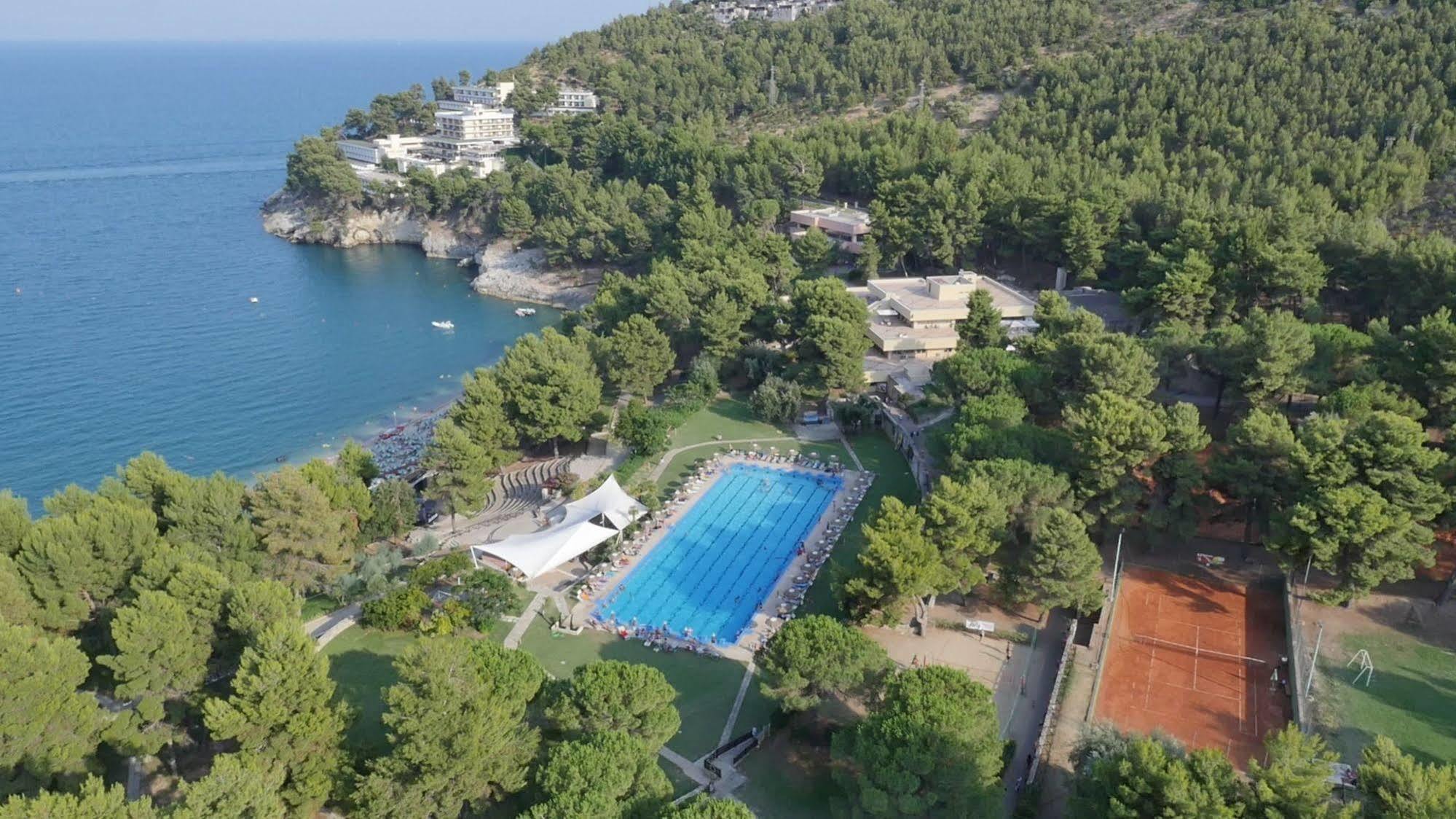 Pugnochiuso Resort - Hotel Del Faro Экстерьер фото